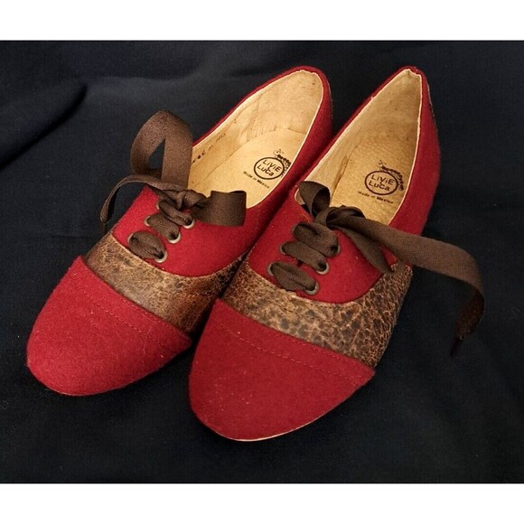 Livie and Luca Women's Sz 6.5 Lace Up Oxfords Flats Burgundy and Brown Cap Toe - Picture 2 of 7